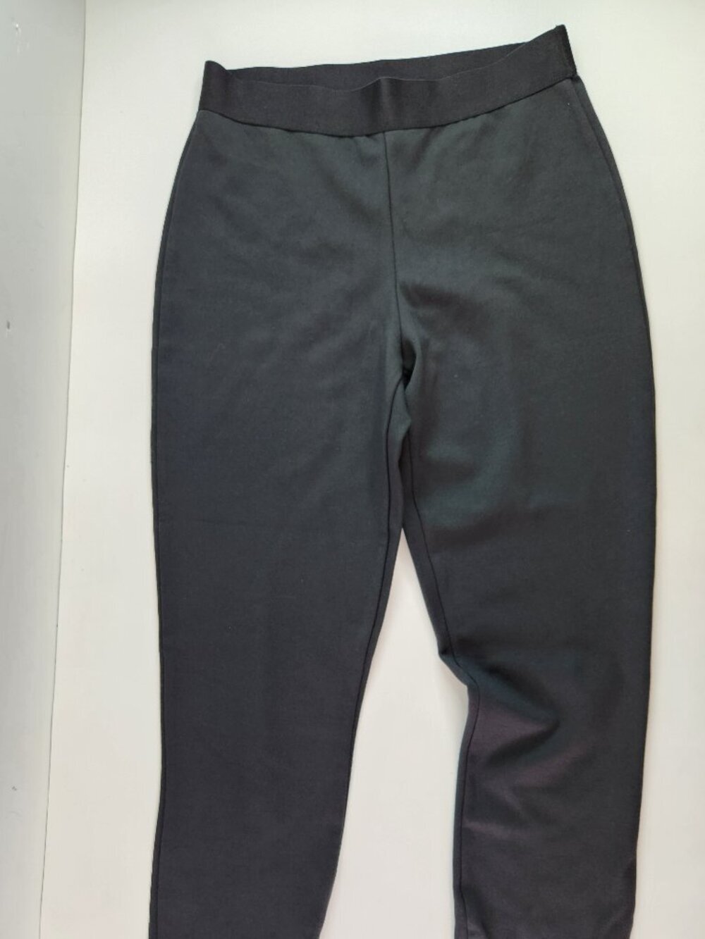 Club Monaco Black Leggings w/ Ankle Zippers Size Medium